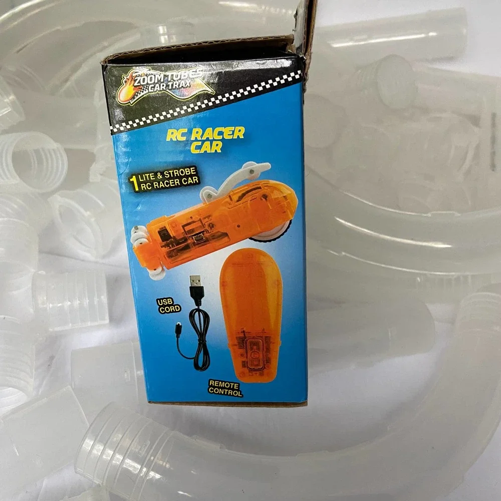 Zoom Tubes Car Trax RC Racer Set 2 cars w/ Expansion Set Criss Cross - Picture 2 of 12